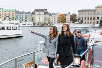 Stockholm Winter Waterways Tour