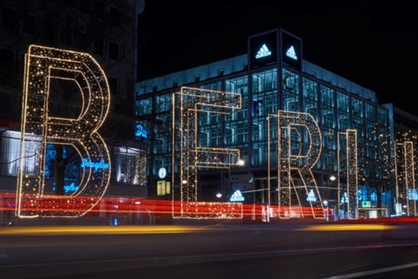 Berlin Light Logo